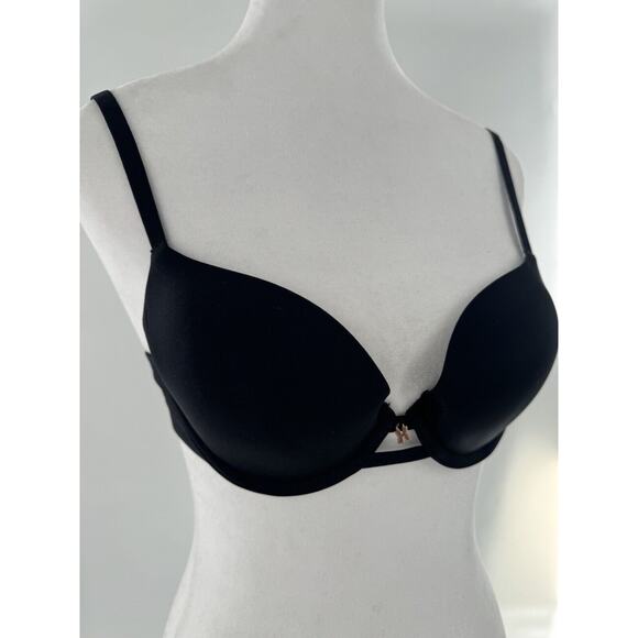 Savage Fenty Xssence T-Shirt Bra Size 32B Black Sexy Cutout Underwire NWT - Picture 14 of 16